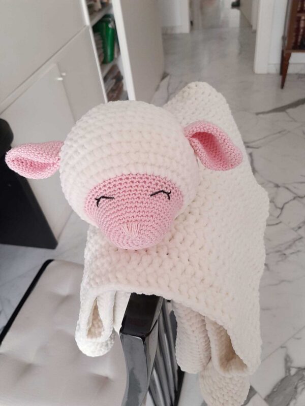 Lamb baby blanket